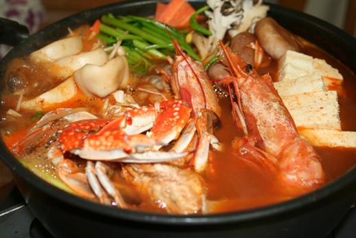 ヘムルタン 해물탕 海鮮鍋 海鮮の旨みが分かる海鮮チゲ 韓国料理店に負けない韓国家庭料理レシピ 眞味