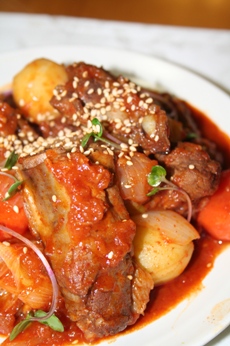 デジカルビチム 辛口 辛い 豚骨付きカルビ煮込み 韓国料理店に負けない韓国家庭料理レシピ 眞味