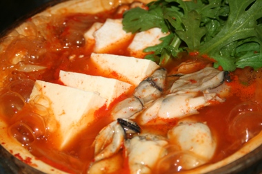牡蠣キムチ鍋の作り方 牡蠣の旨みが凝縮されたキムチチゲのレシピ 韓国料理店に負けない韓国家庭料理レシピ 眞味